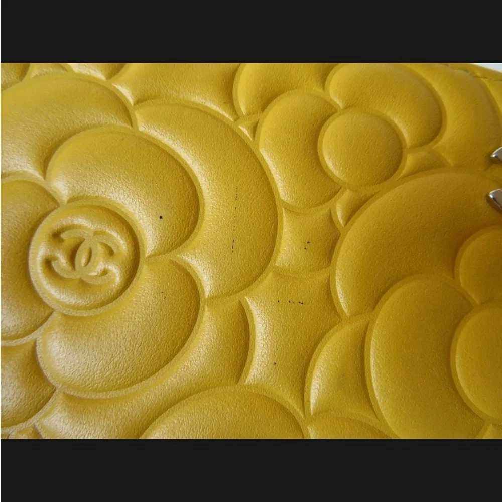 💛 Authentic CHANEL Camellia Leather Around Zip Zippy Long Wallet - Picture 6 of 15